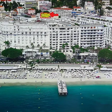 2p Terrasse Croisette 100 Meters