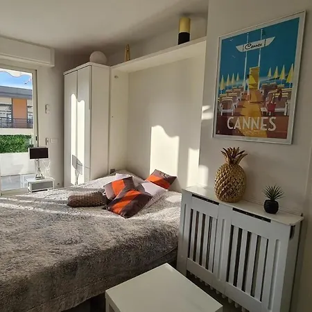 2p Terrasse Croisette 100 Meters Канны