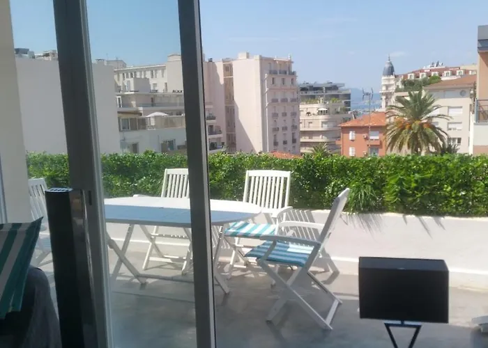 2p Terrasse Croisette 100 Meters *